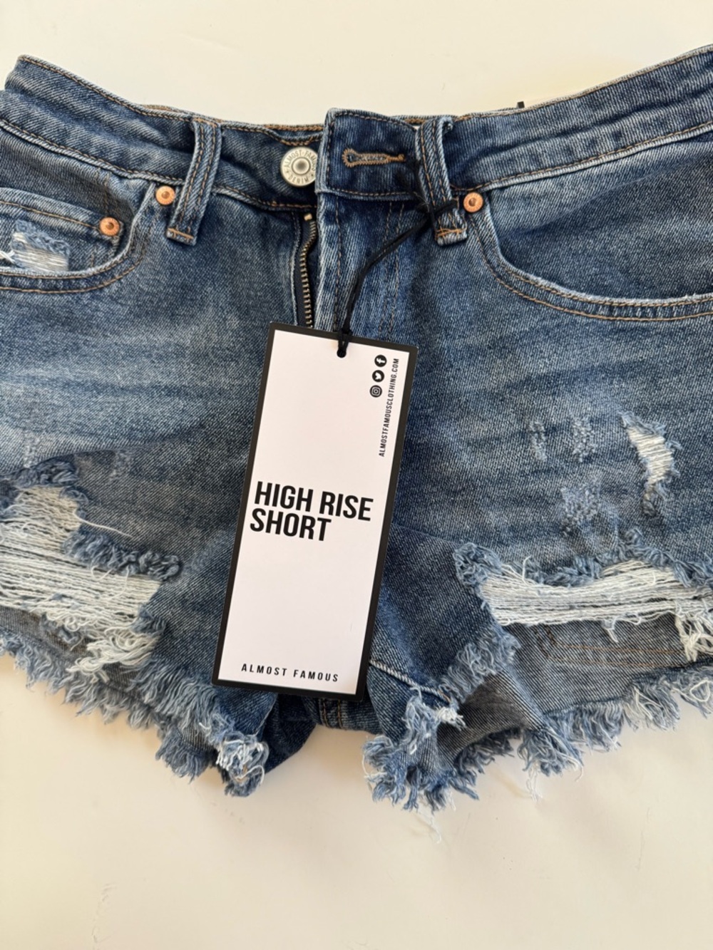 Frayed Hem Distressed Denim Shorts - Blue 1 - Picture 3 of 6